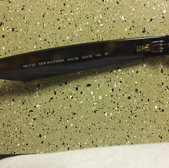 Raybans polarized - Picture 3 of 4